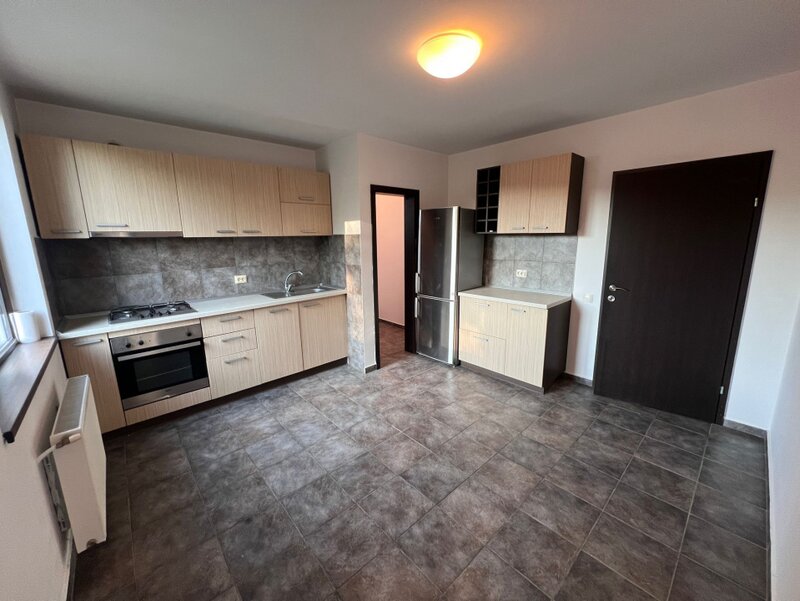 Pipera, Porsche, Cortina North, casa tip duplex, 5 camere,  260 mp.